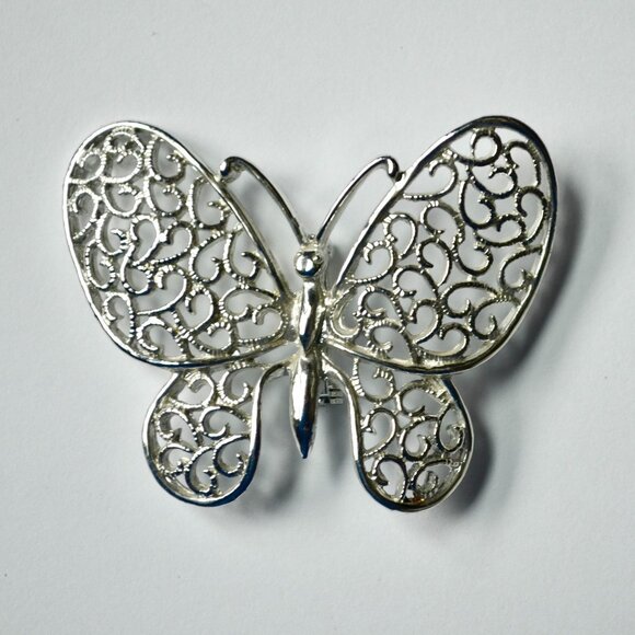 Vintage Silver Tone Large Filigree Butterfly Brooch Pin - Picture 2 of 3